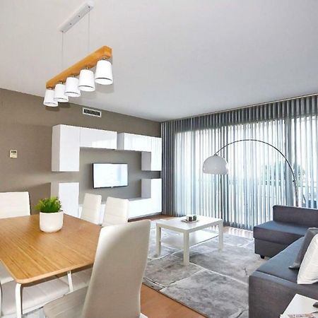 Lodging Apartments Forum 25 - Barcelona Forum Apartment Sant Adrià de Besòs Esterno foto